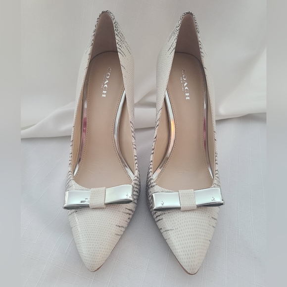 Coach Hallie Soft print Lizard, Cloud, size 7.5 - Picture 4 of 4